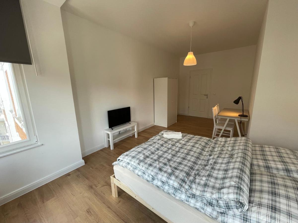 Boutique Hotel Pension Luisengruen Kueche 1Gbs Wlan Netflix Disney Magentatv Кемниц Екстериор снимка