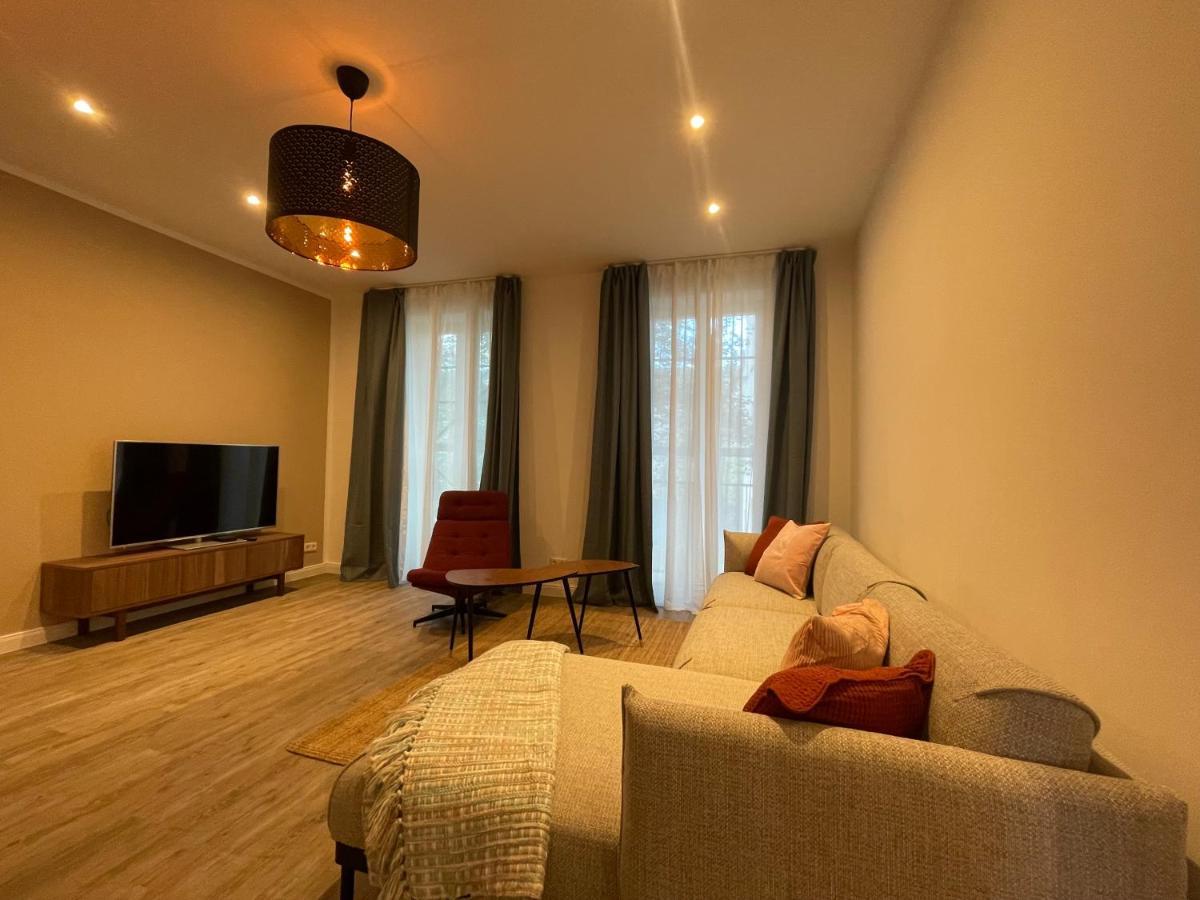 Boutique Hotel Pension Luisengruen Kueche 1Gbs Wlan Netflix Disney Magentatv Кемниц Екстериор снимка