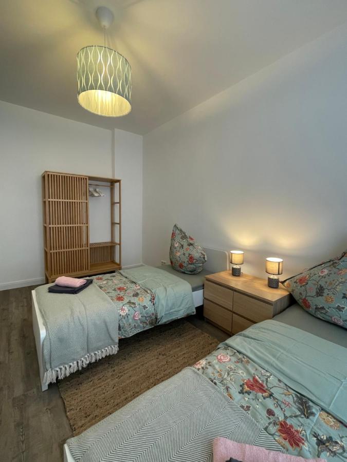 Boutique Hotel Pension Luisengruen Kueche 1Gbs Wlan Netflix Disney Magentatv Кемниц Екстериор снимка