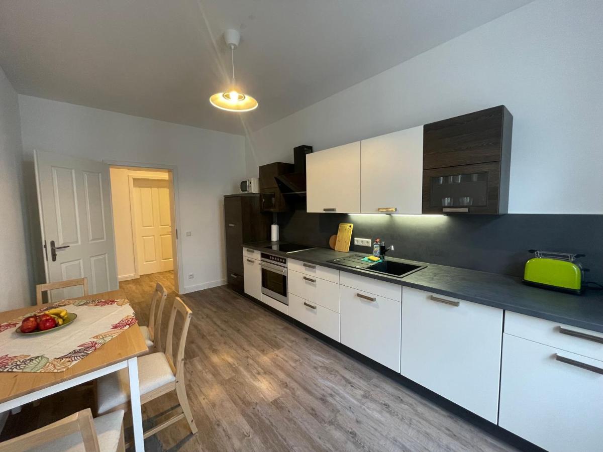 Boutique Hotel Pension Luisengruen Kueche 1Gbs Wlan Netflix Disney Magentatv Кемниц Екстериор снимка
