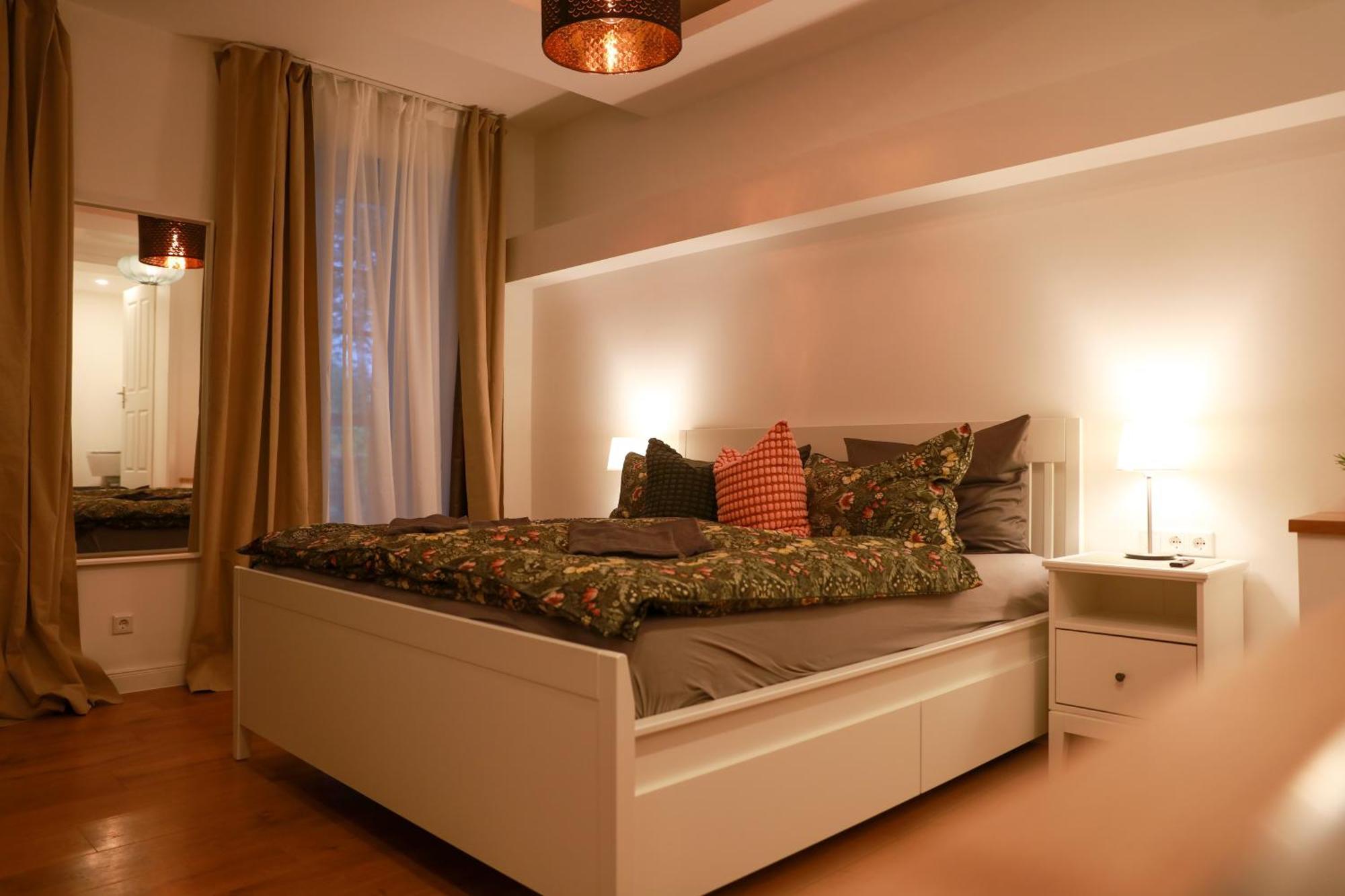 Boutique Hotel Pension Luisengruen Kueche 1Gbs Wlan Netflix Disney Magentatv Кемниц Екстериор снимка